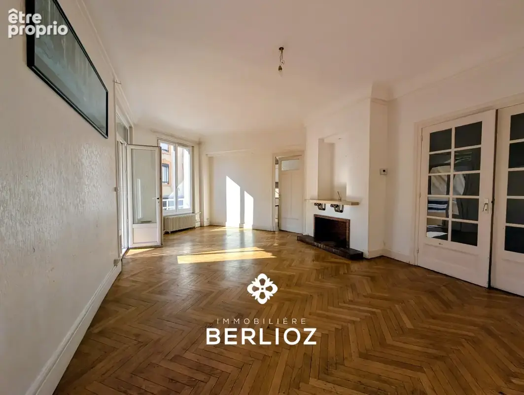 Appartement N.Chorier 135m2 + parking privée - photo 4