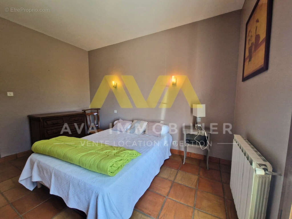 Maison à SAINT-PALAIS