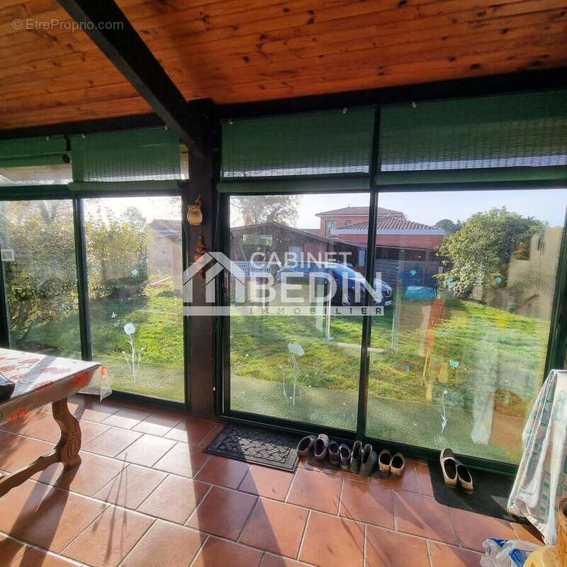 Maison à SAINTE-EULALIE-EN-BORN