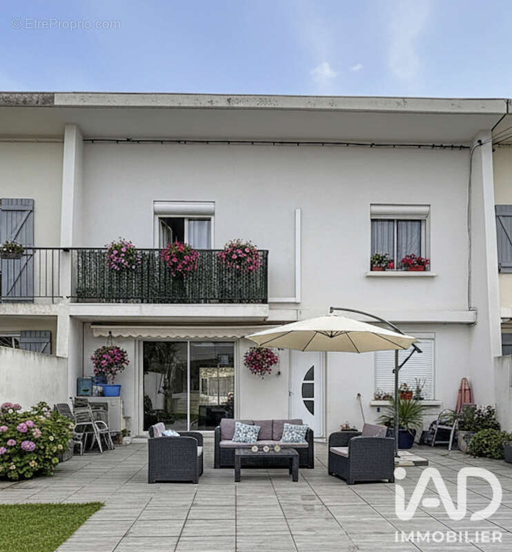Maison 115 m² à Marseille-13e  - photo 2