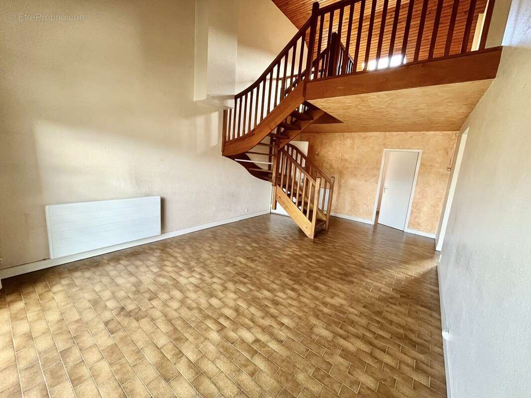 Appartement à MARVEJOLS