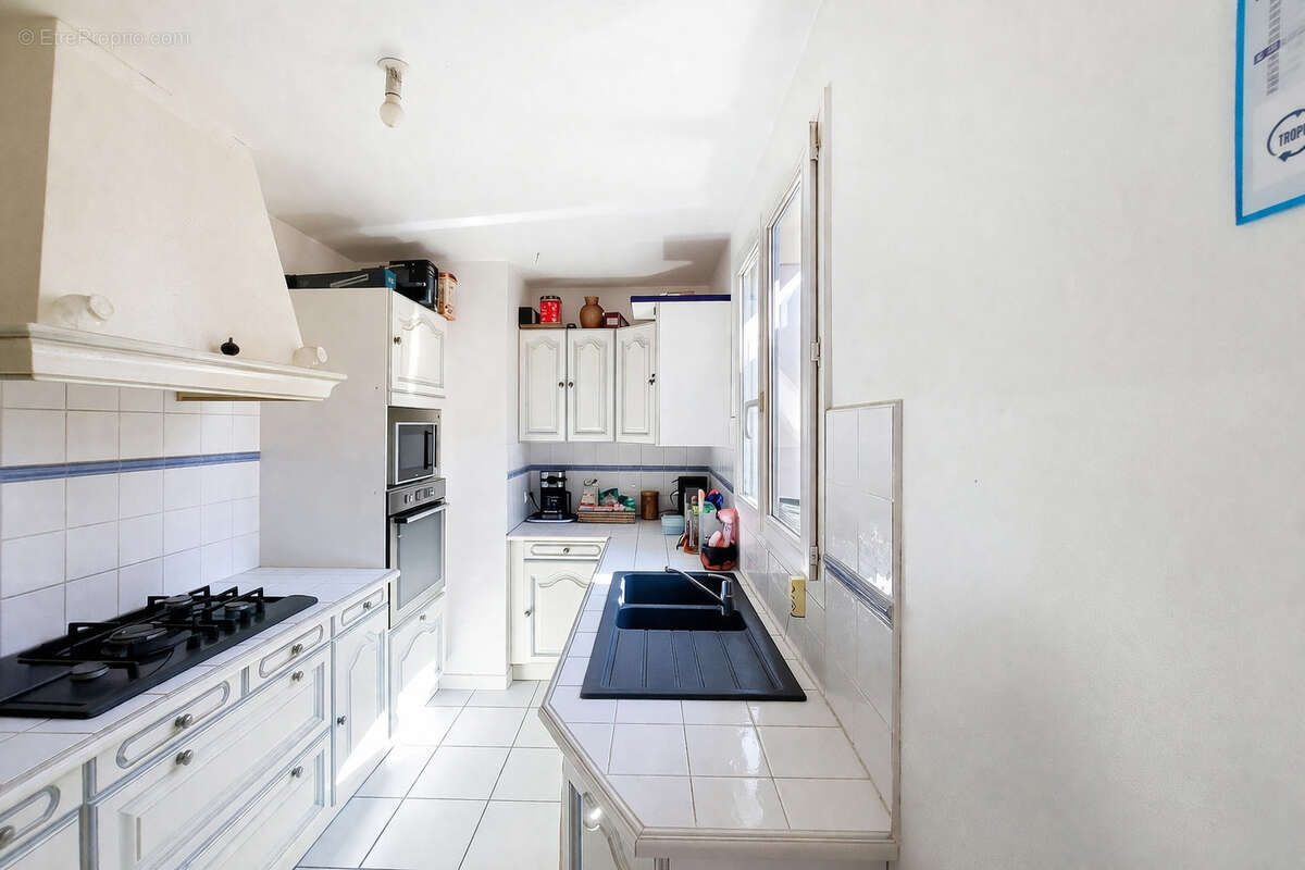 Maison à GALLARGUES-LE-MONTUEUX