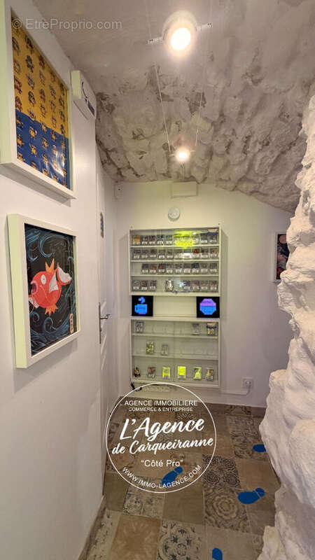 A vendre murs commerciaux vide 24,94 m2 en excellent etat situe rue barbacane a hyeres - photo 6