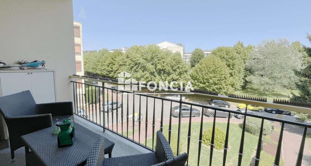 Appartement à NOISY-LE-ROI