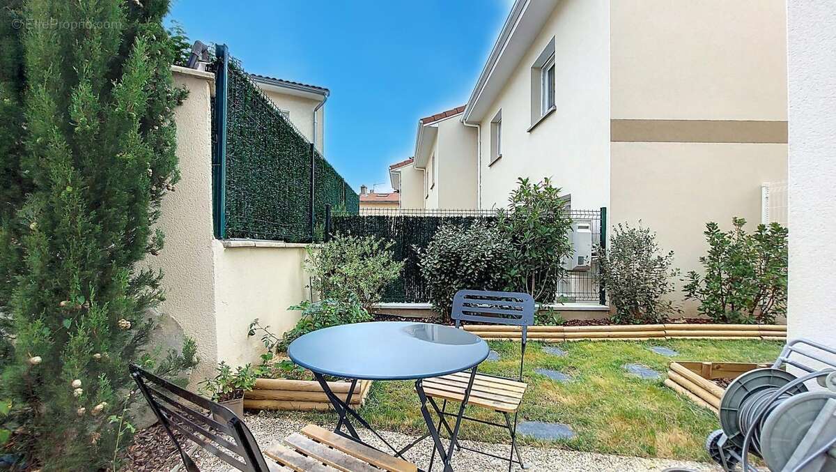 Appartement à VILLEFONTAINE