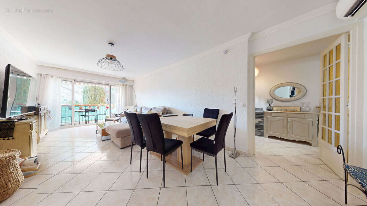 Appartement à SAINT-RAPHAEL