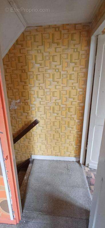 Maison à OSTRICOURT