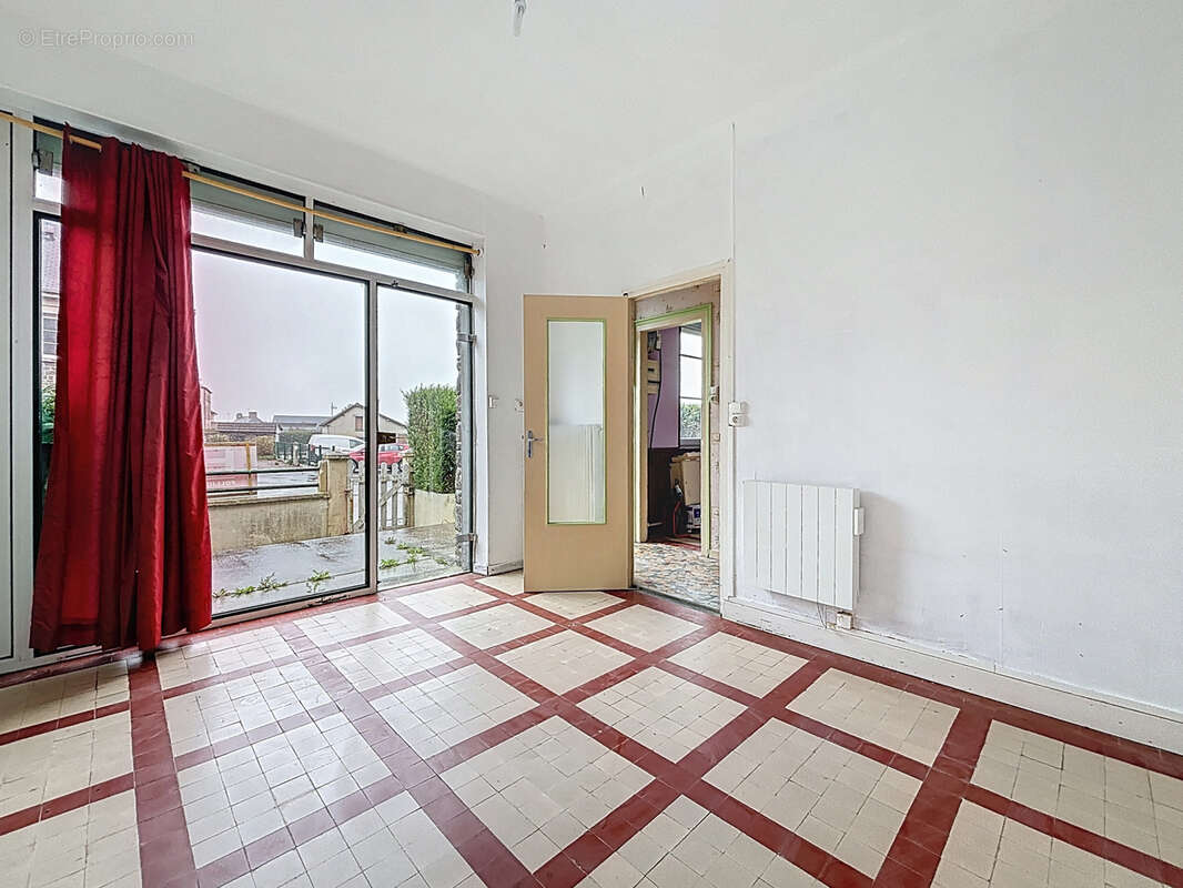 Maison à SAINT-GERMAIN-D'ELLE