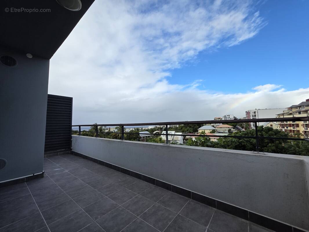 Appartement à SAINT-DENIS