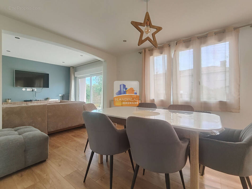 Maison à BOUGUENAIS