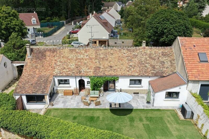 Maison à AUTOUILLET