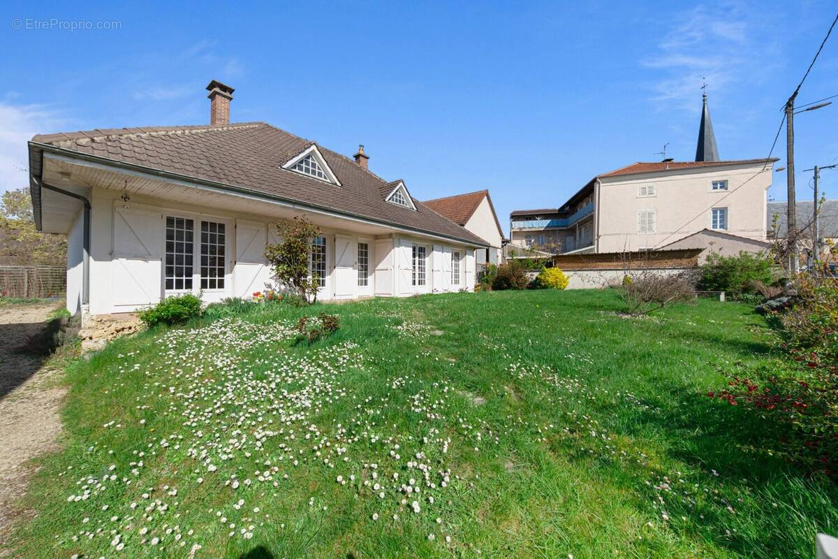 Maison à SAINT-JEAN-DE-LOSNE