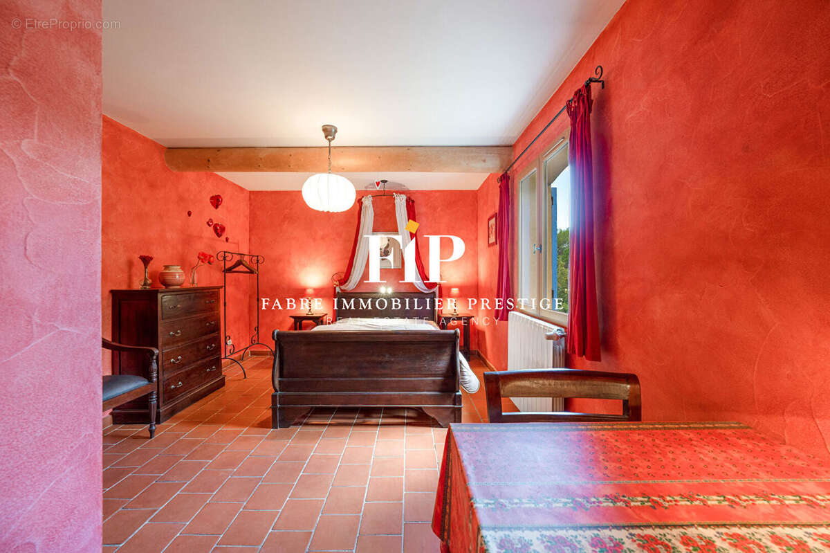 Maison à SAINT-MAXIMIN-LA-SAINTE-BAUME