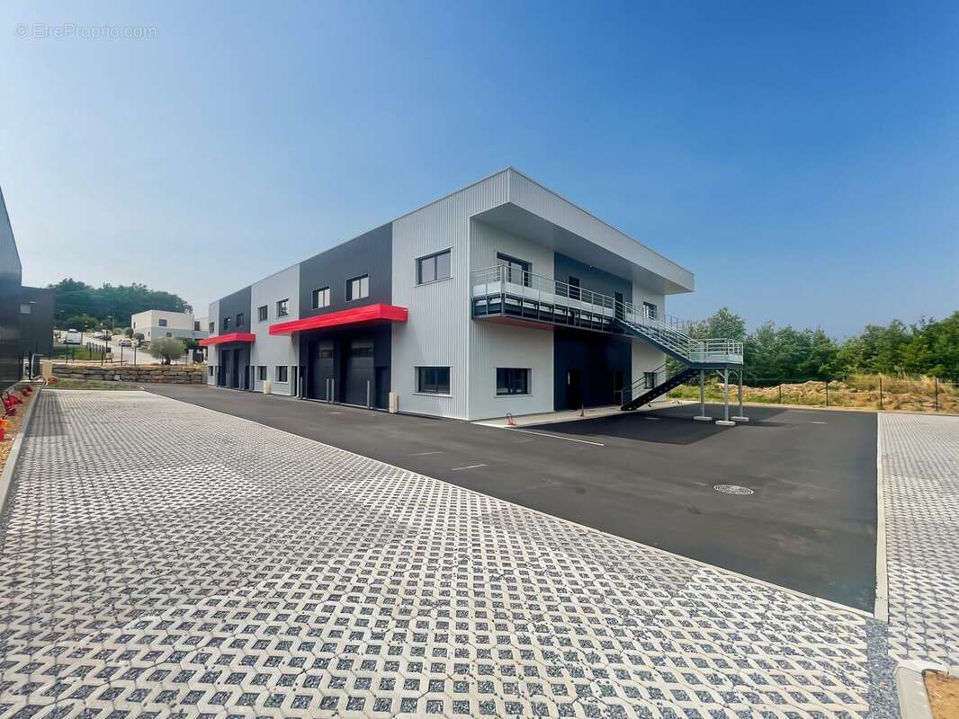 Commerce 266 m² à Chazay-D'azergues  - photo 8