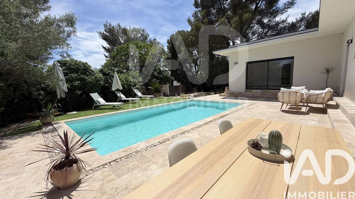 Photo 2 - Maison à NIMES