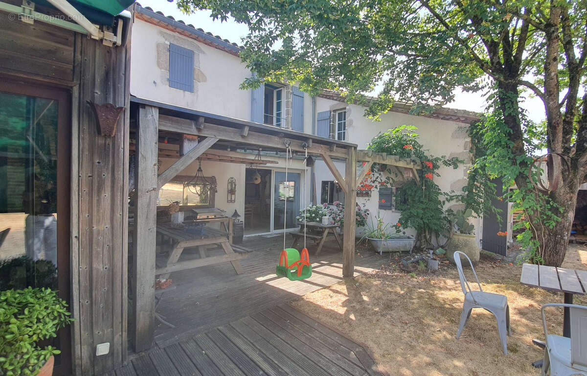 Maison de caractère - 4 chambres - photo 14