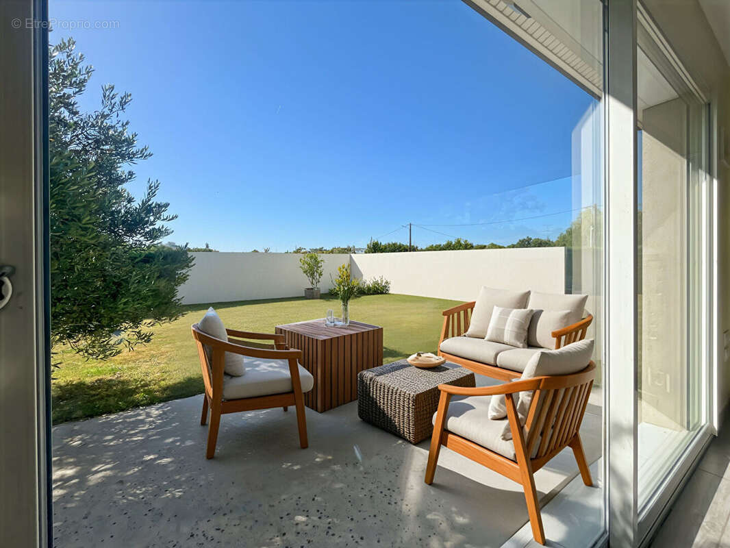 A vendre - Maison récente de plain-pied à LA BRÈDE - 5 pièce(s) - photo 3