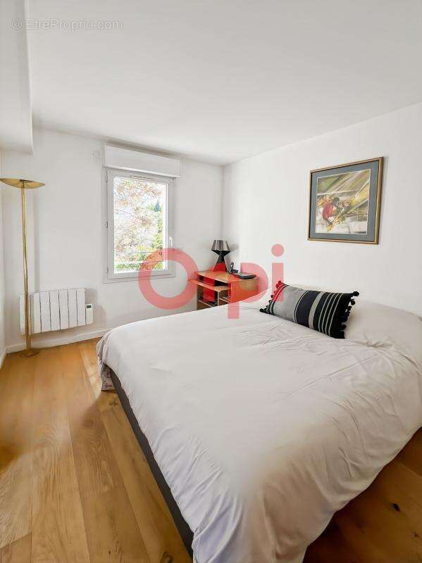 Appartement à VENELLES