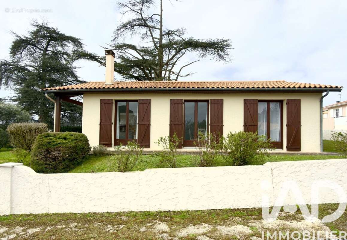 Photo 2 - Maison à FARGUES-SAINT-HILAIRE