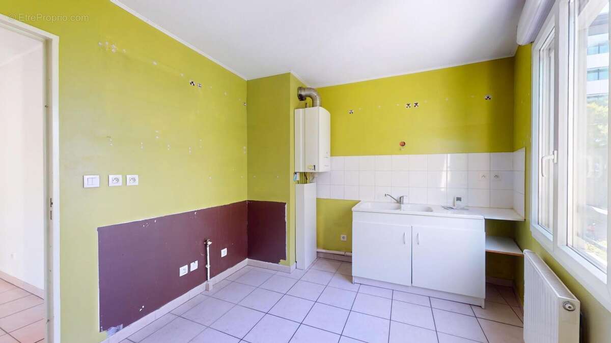  Lyon 9 - Vaise  T3 lumineux de 70.79m² avec balcon, cave et garage en option ! - photo 6