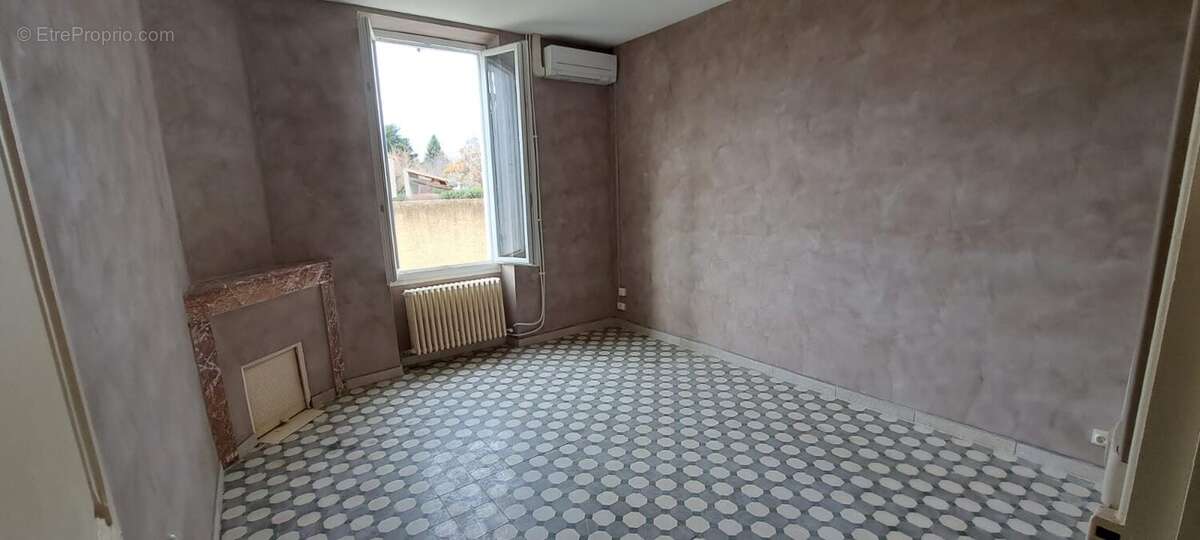 Maison à PELISSANNE