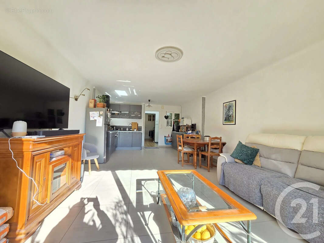 Appartement à OLLIOULES