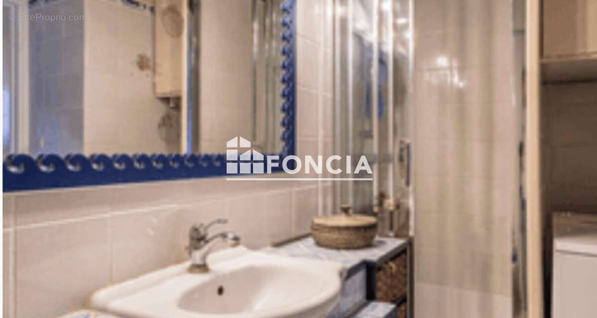 Appartement à SIX-FOURS-LES-PLAGES