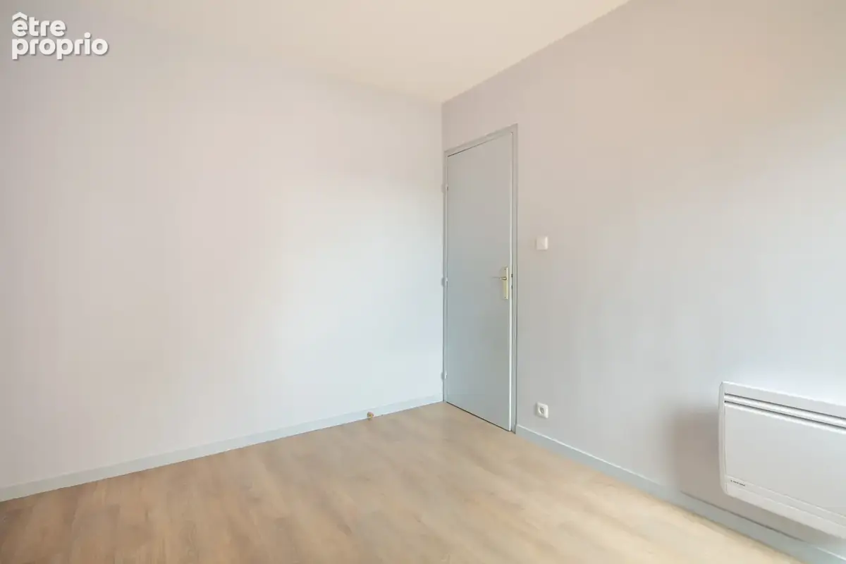 Spacieux t4 avec balcons et cave -  la rochette ! - photo 7