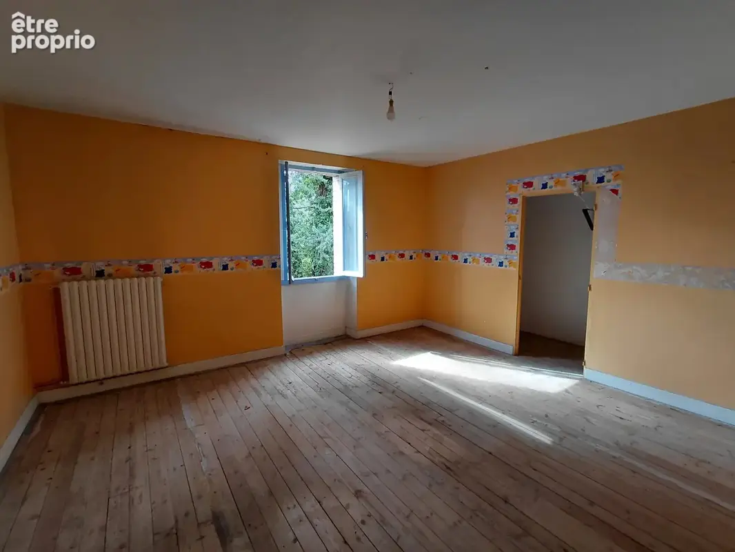 Maison en pierre à renover avec dependances et terrain de 2.5 ha attenant - photo 15