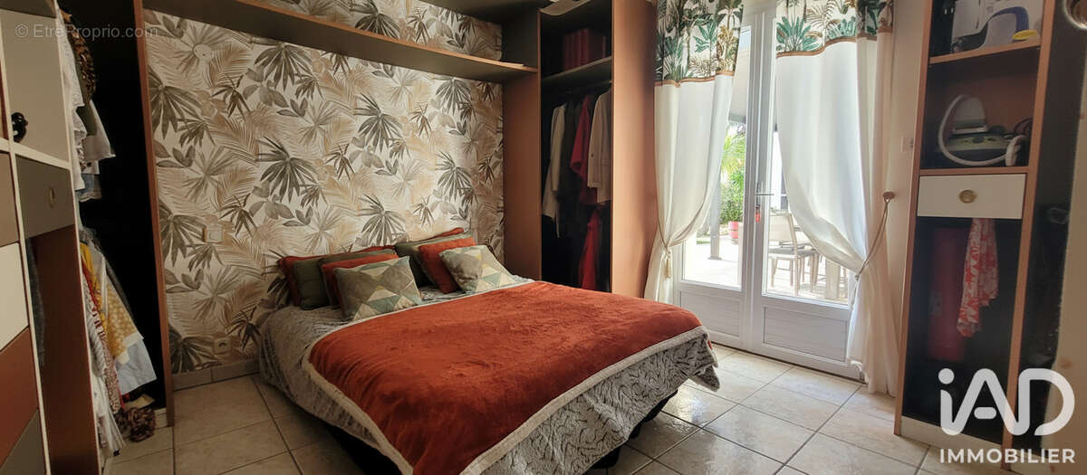 Maison 205 m² à Saint-Jean-D'angely  - photo 6