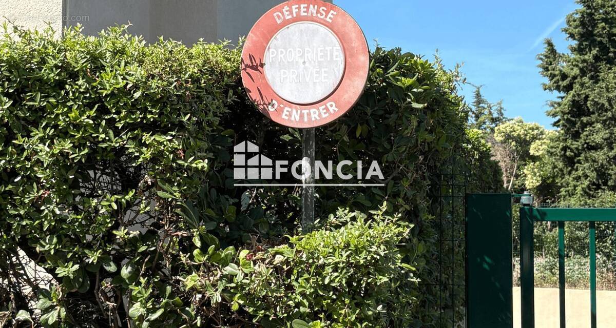 Parking à MARSEILLE-9E