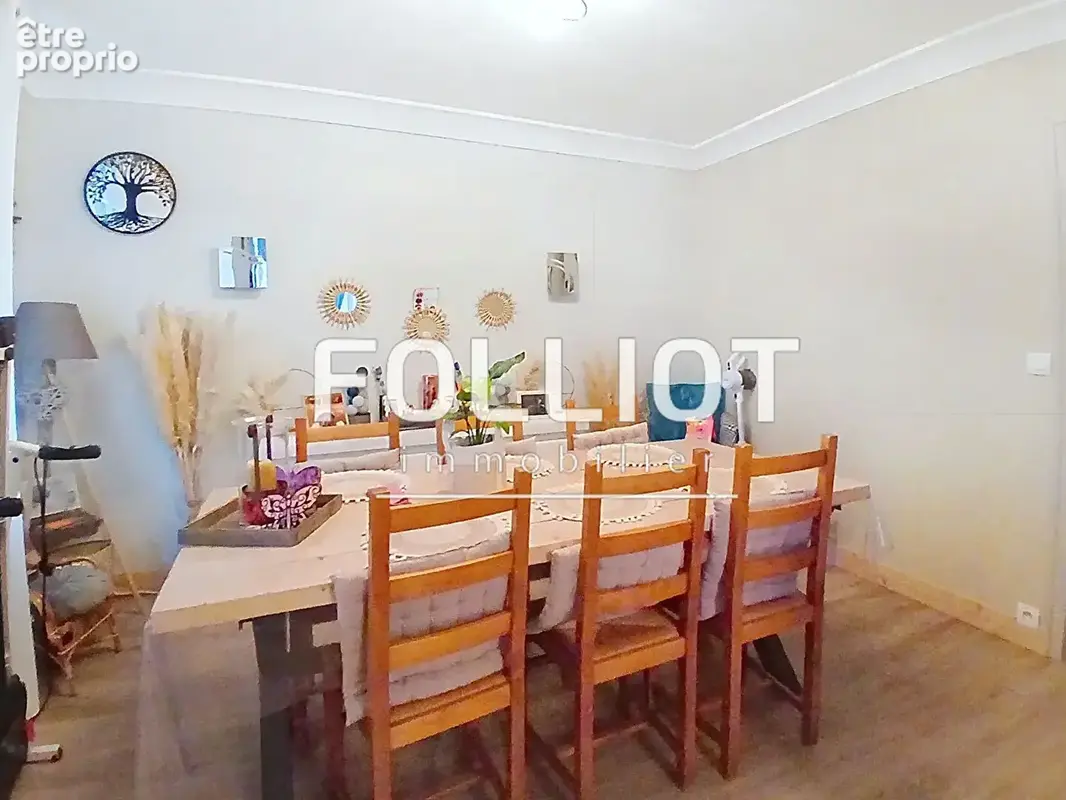 A VENDRE Maison lumineuse à 2,5 km de la plage - photo 7