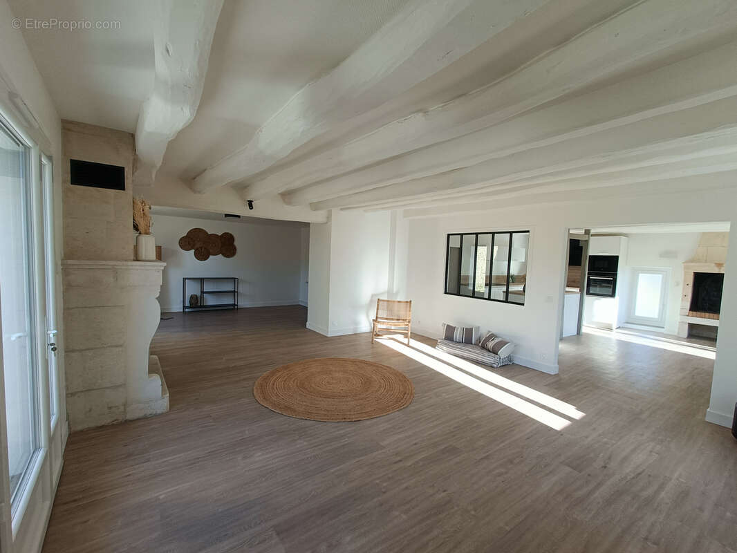 Maison à SAINT-SAUVEUR-D'AUNIS