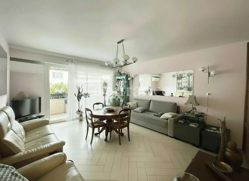 Appartement à AIX-LES-BAINS