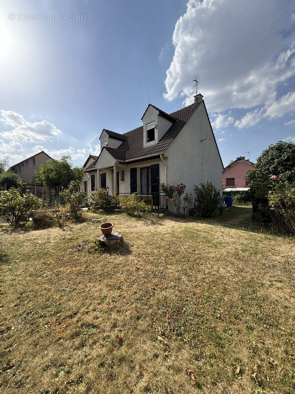 Maison à LE BLANC-MESNIL