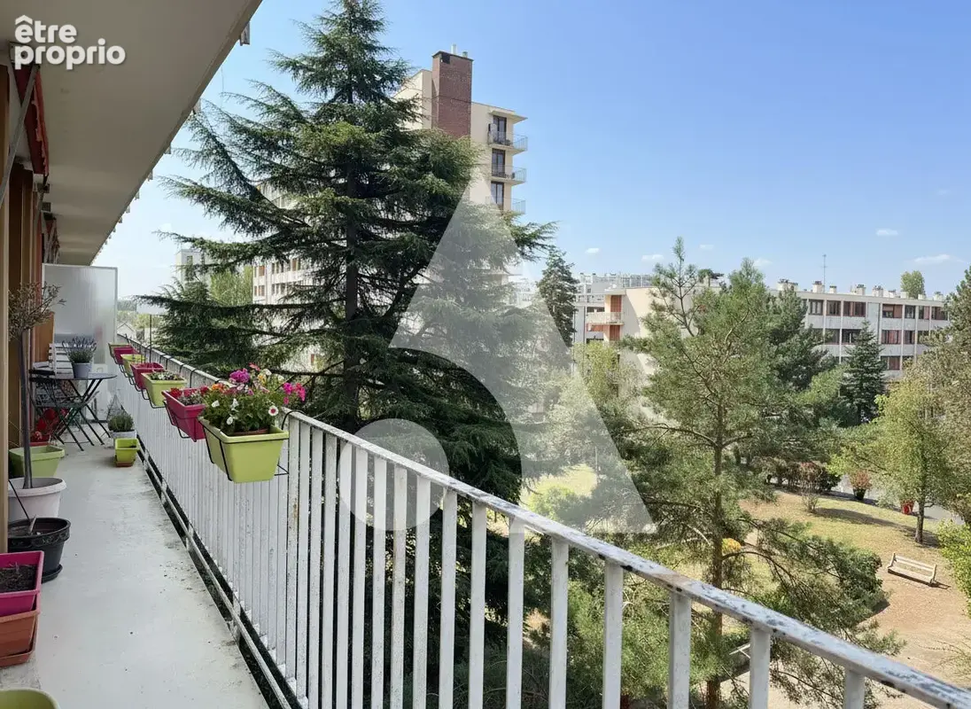 Exclusivité : Appartement de 4 pièces principales en limite d'Enghien - photo 3