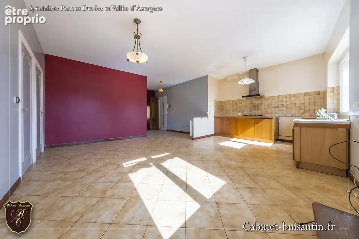 Appartement avec terrasse au cœur du village - photo 3