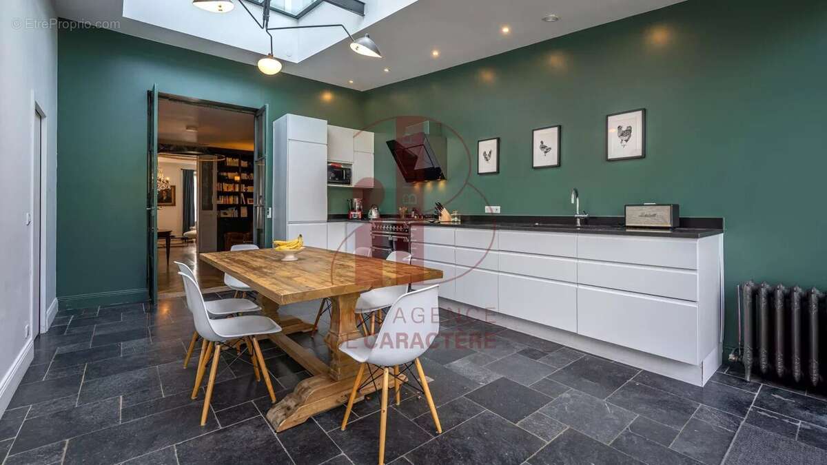 Maison à FONTAINEBLEAU