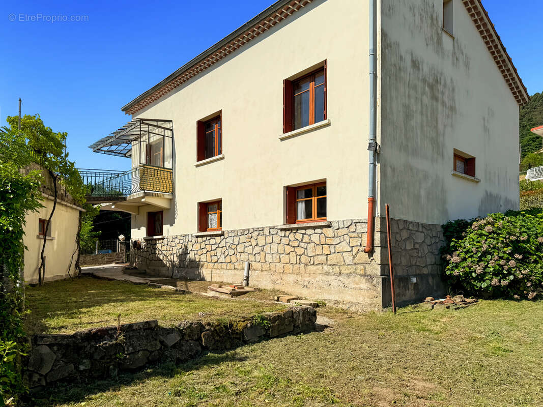 Maison à LABEGUDE