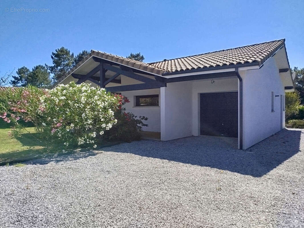Maison à VIELLE-SAINT-GIRONS