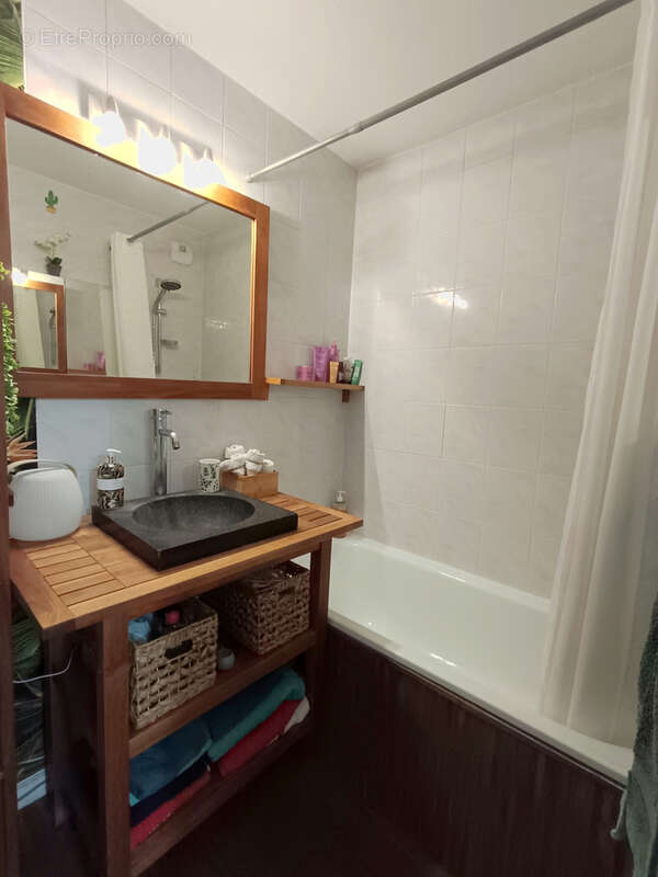 Appartement à VAUX-LE-PENIL