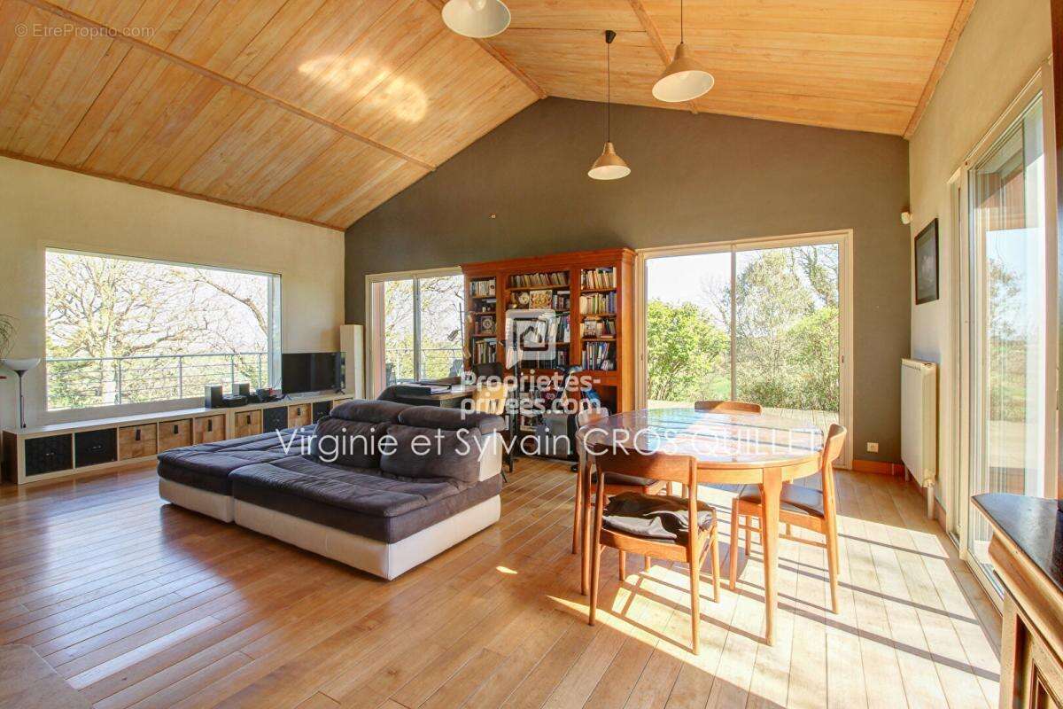 Maison à MONTASTRUC-LA-CONSEILLERE