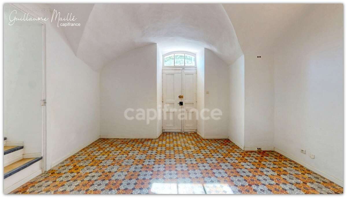 Exclusivité - Maison 377m² surface utile 4 pièces, terrasse, grand garage et grenier aménageable - proche d'ADISSAN (34230) - photo 8