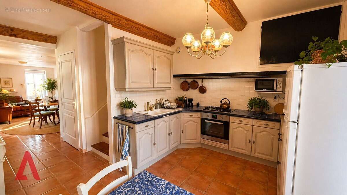 Maison à SAINT-GENIES-DE-FONTEDIT