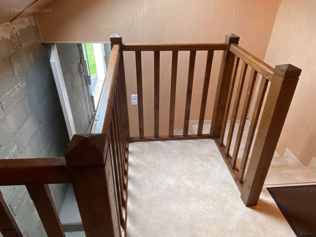 Maison à SAINT-MARTIN-DU-PUY