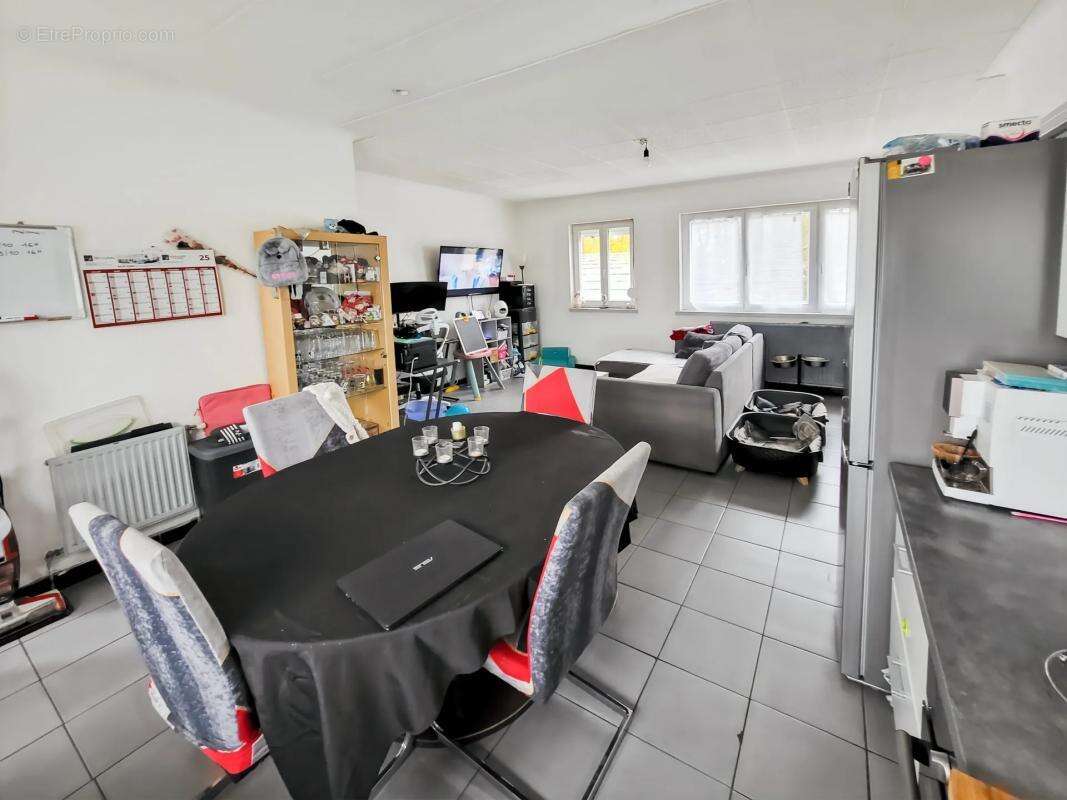 Maison à AULNOYE-AYMERIES