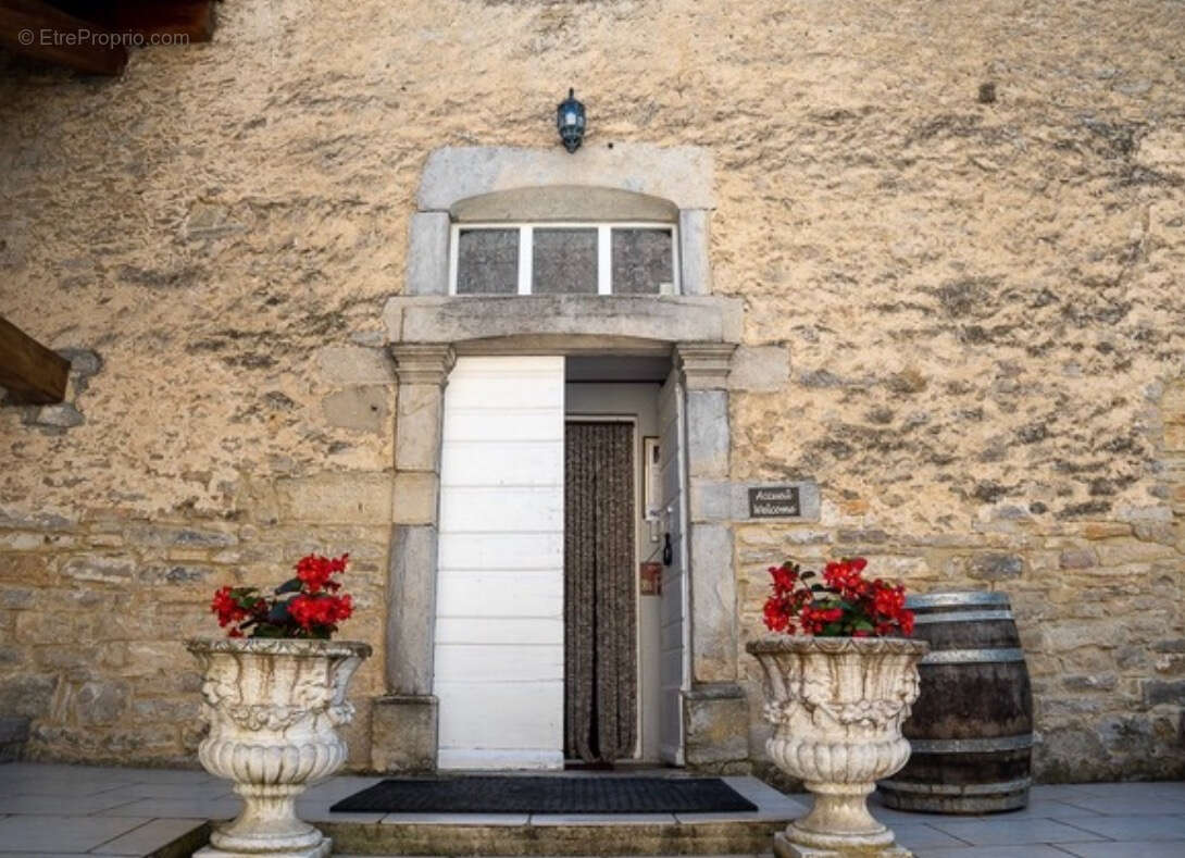 Maison à CHATEAU-CHALON