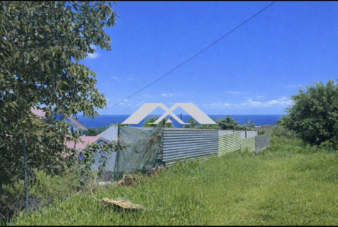 Terrain à SAINT-PAUL