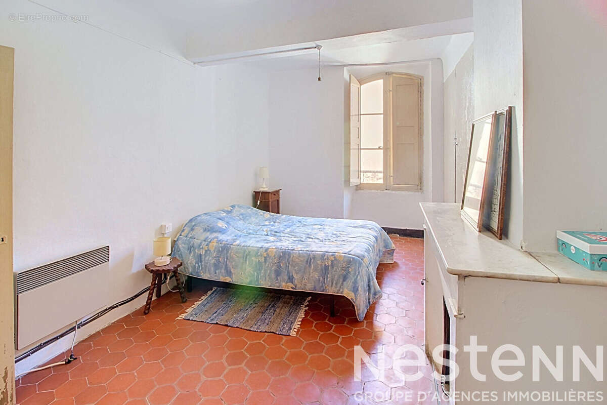 Appartement à LORGUES