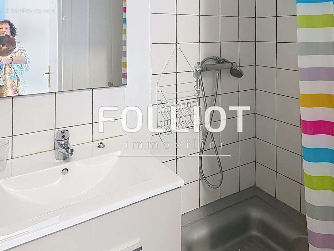 A vendre  dans immeuble en centre ville  4 chambres 50000 saint lo investisseurs - photo 6